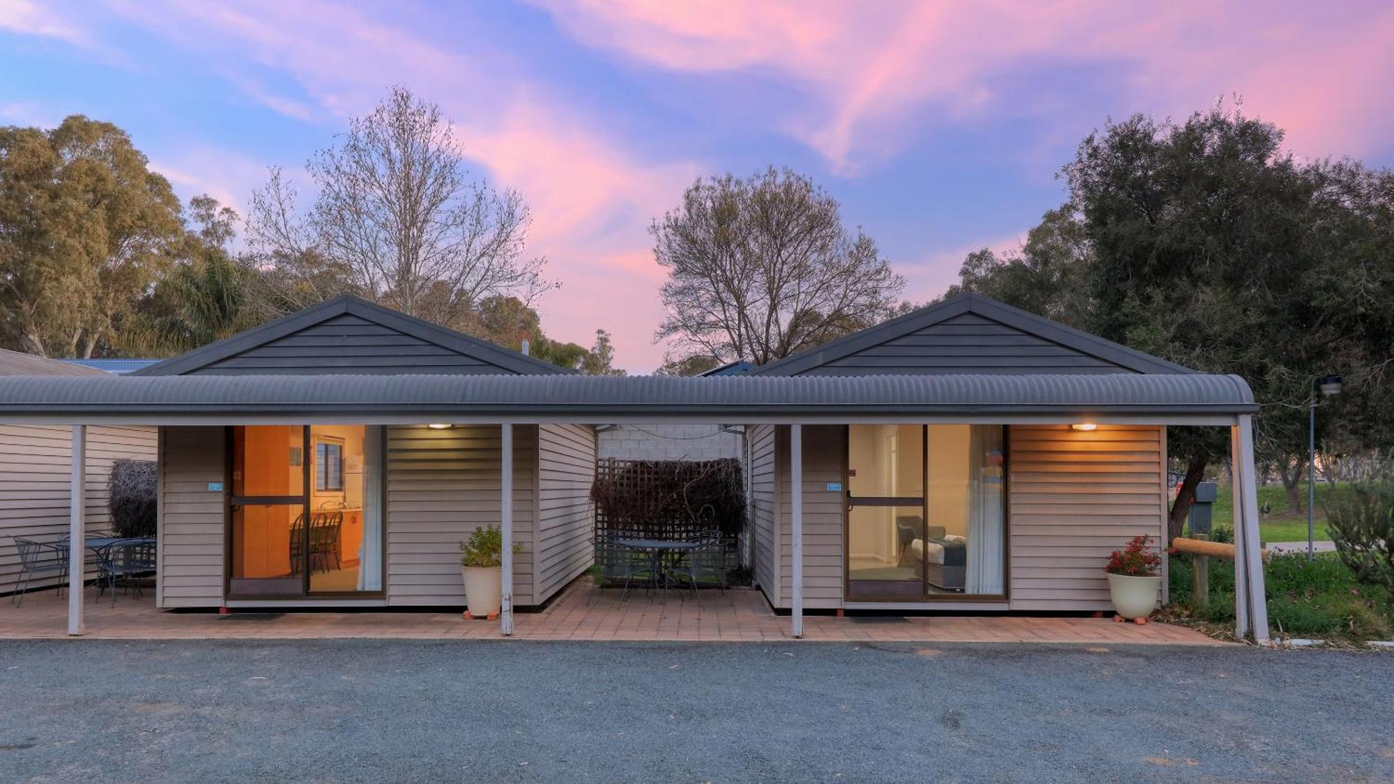 Deniliquin Riverside Caravan Park Luaran gambar