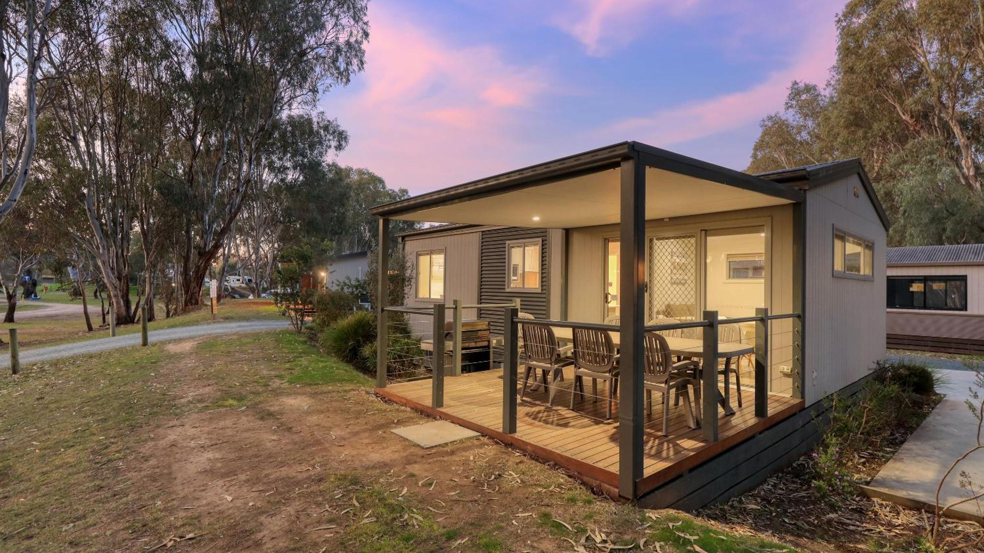 Deniliquin Riverside Caravan Park Luaran gambar