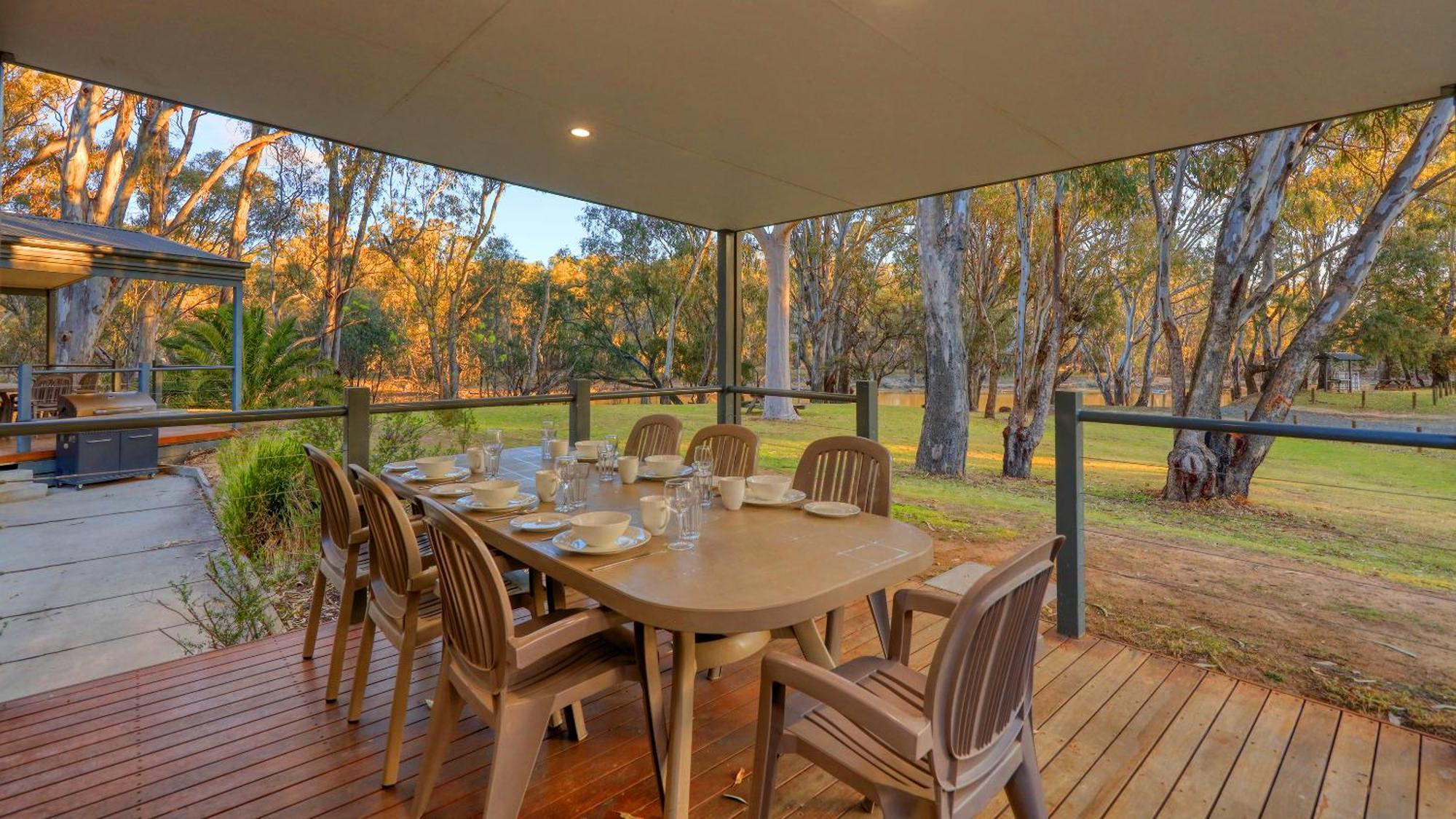 Deniliquin Riverside Caravan Park Luaran gambar