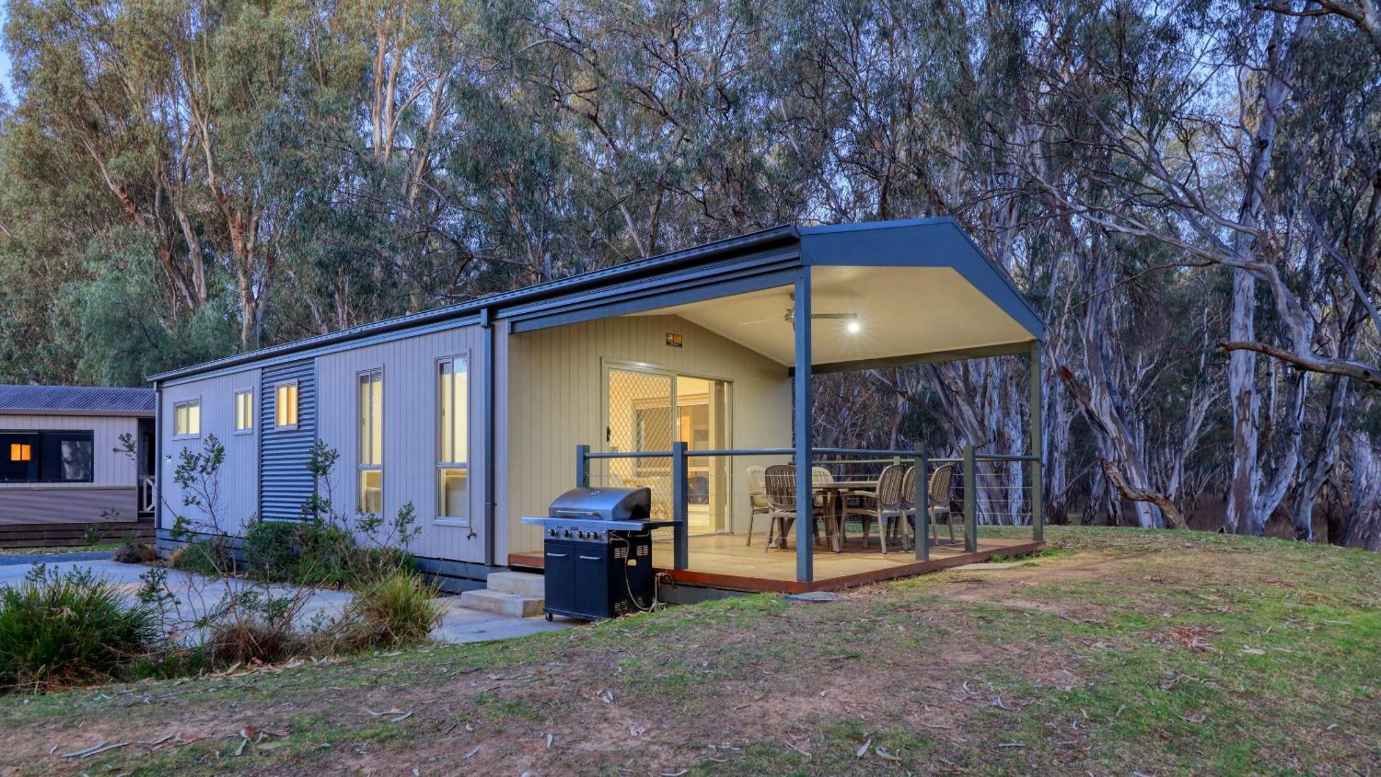 Deniliquin Riverside Caravan Park Luaran gambar