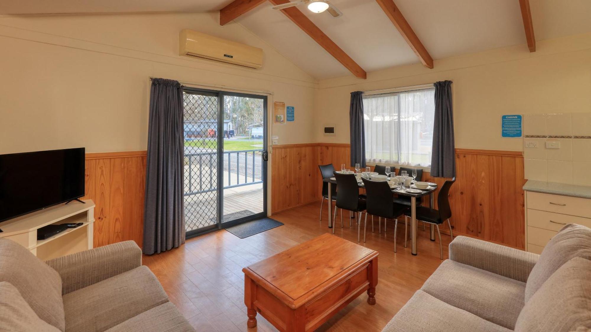 Deniliquin Riverside Caravan Park Luaran gambar