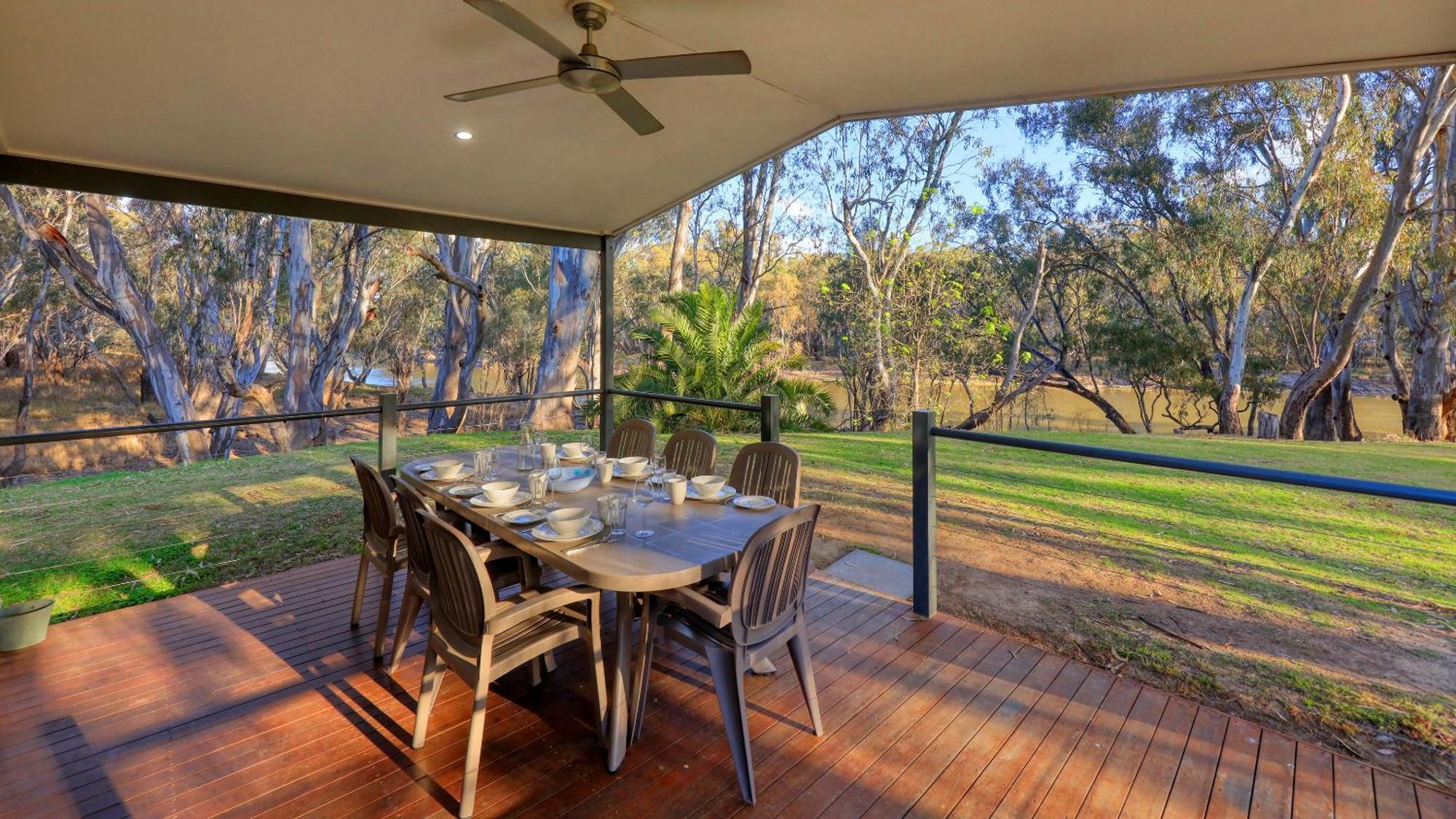 Deniliquin Riverside Caravan Park Luaran gambar