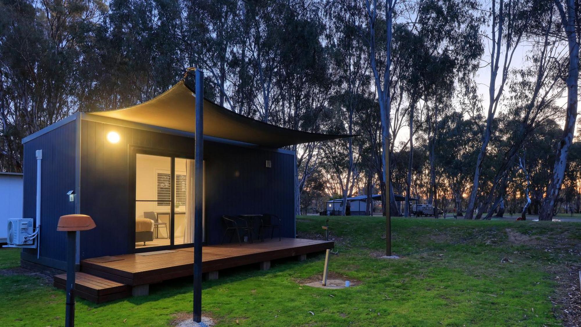 Deniliquin Riverside Caravan Park Luaran gambar