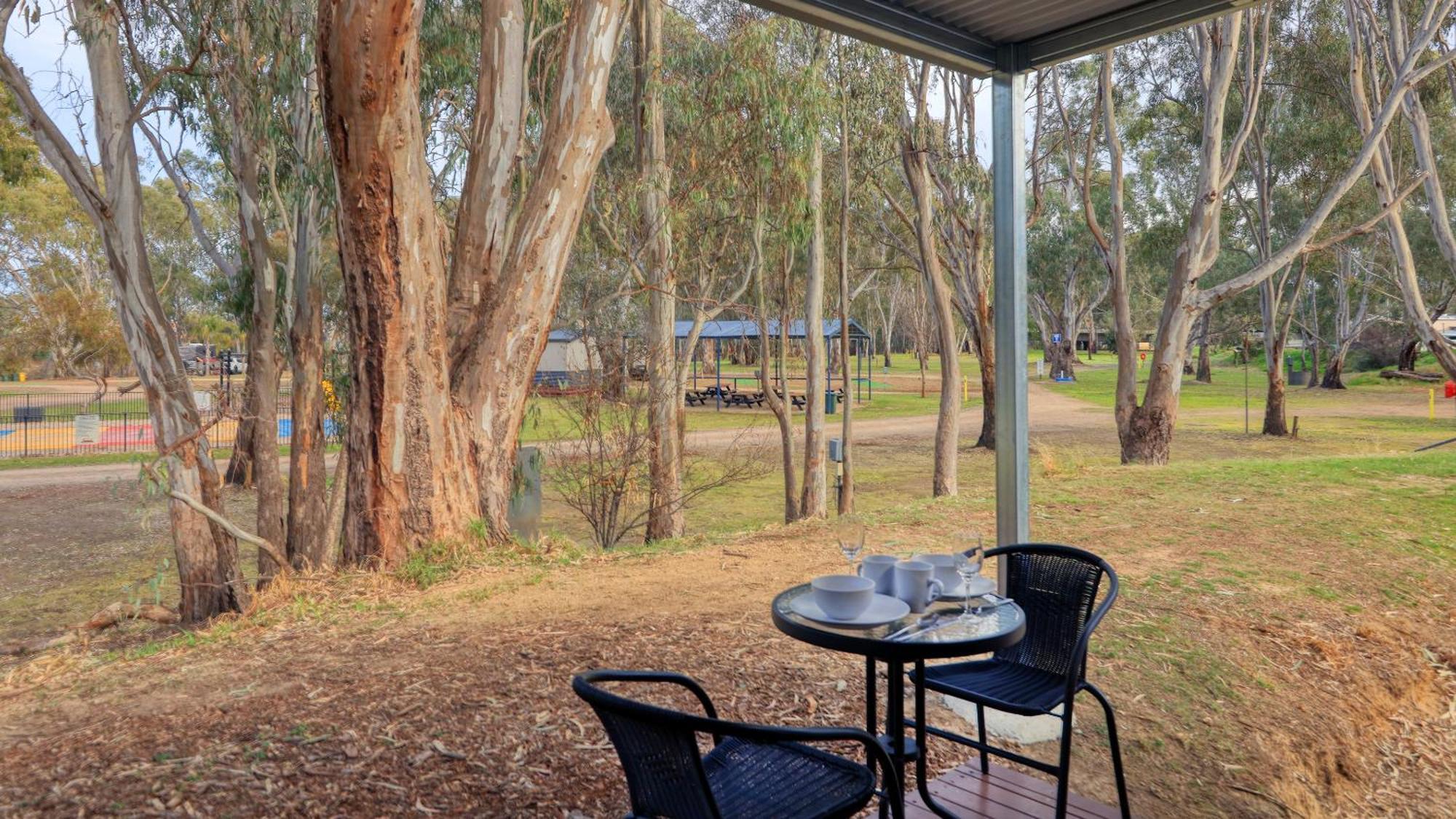 Deniliquin Riverside Caravan Park Luaran gambar